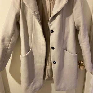 Aritzia Wilfred The Cocoon Coat in Cream size small